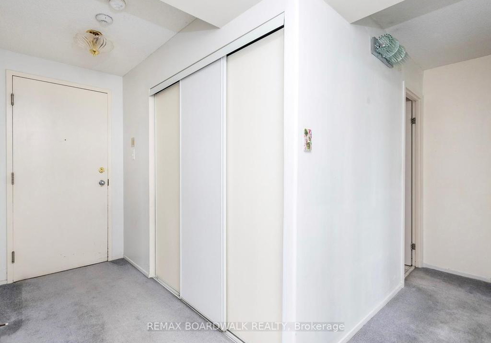 1025-grenon-avenue-ottawa-ontario-x13422338