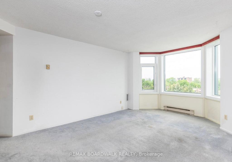 1025-grenon-avenue-ottawa-ontario-x13422338