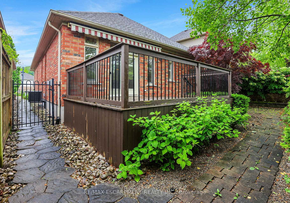 8-muscat-drive-grimsby-ontario-x13422342