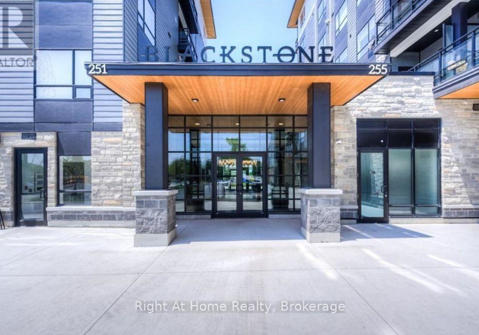 255-northfield-drive-e-waterloo-ontario-x13422908