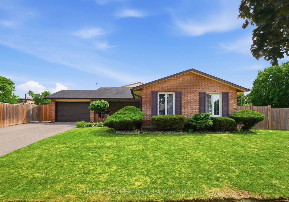 2-loring-crescent-hamilton-ontario-x13423242