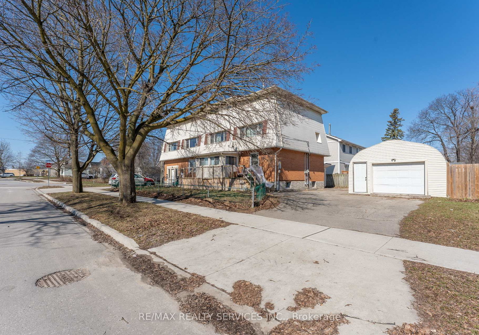 72-florence-avenue-kitchener-ontario-x13423352