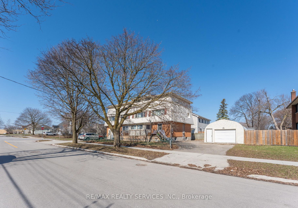 72-florence-avenue-kitchener-ontario-x13423352