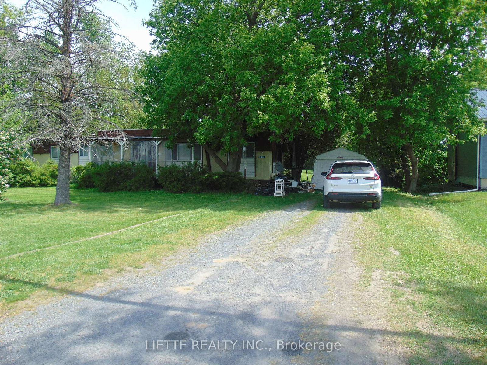 4083-county-road-34-south-glengarry-ontario-x13423414