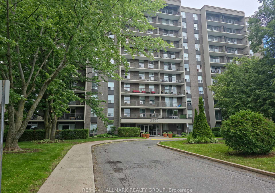 2400-virginia-drive-ottawa-ontario-x13423544
