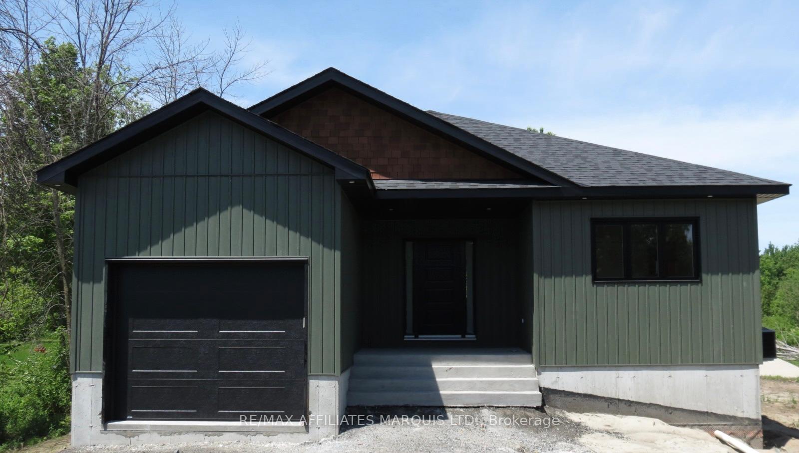 2542-macgregor-drive-south-glengarry-ontario-x13423590