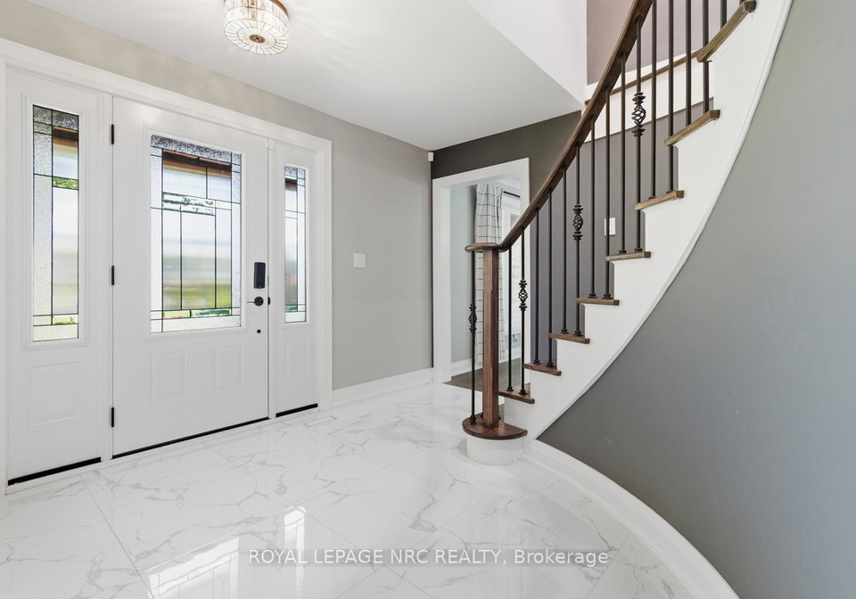 94-dorchester-drive-grimsby-ontario-x13423654