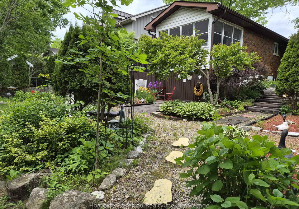 893-cumberland-avenue-peterborough-ontario-x13423736