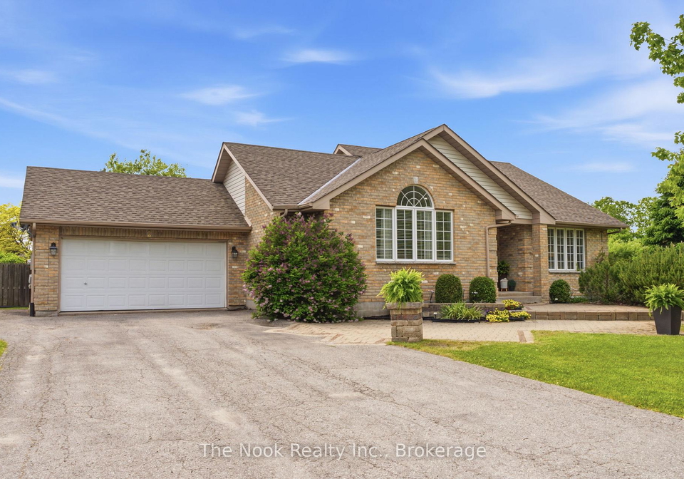 2-theresa-street-cobourg-ontario-x13423888