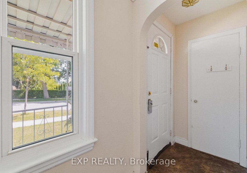 61-hillview-street-kitchener-ontario-x13424020