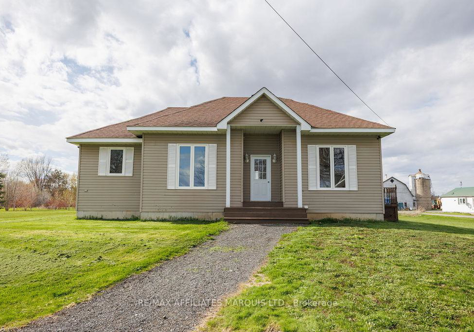 19249-county-2-road-south-glengarry-ontario-x13424130