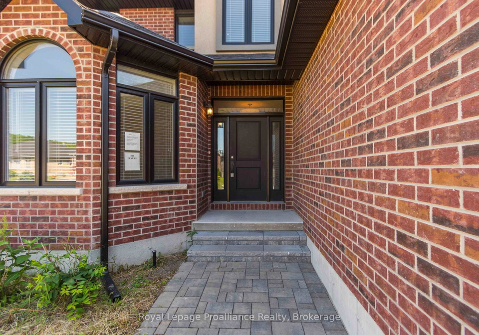 86-ledgerock-court-quinte-west-ontario-x13424436