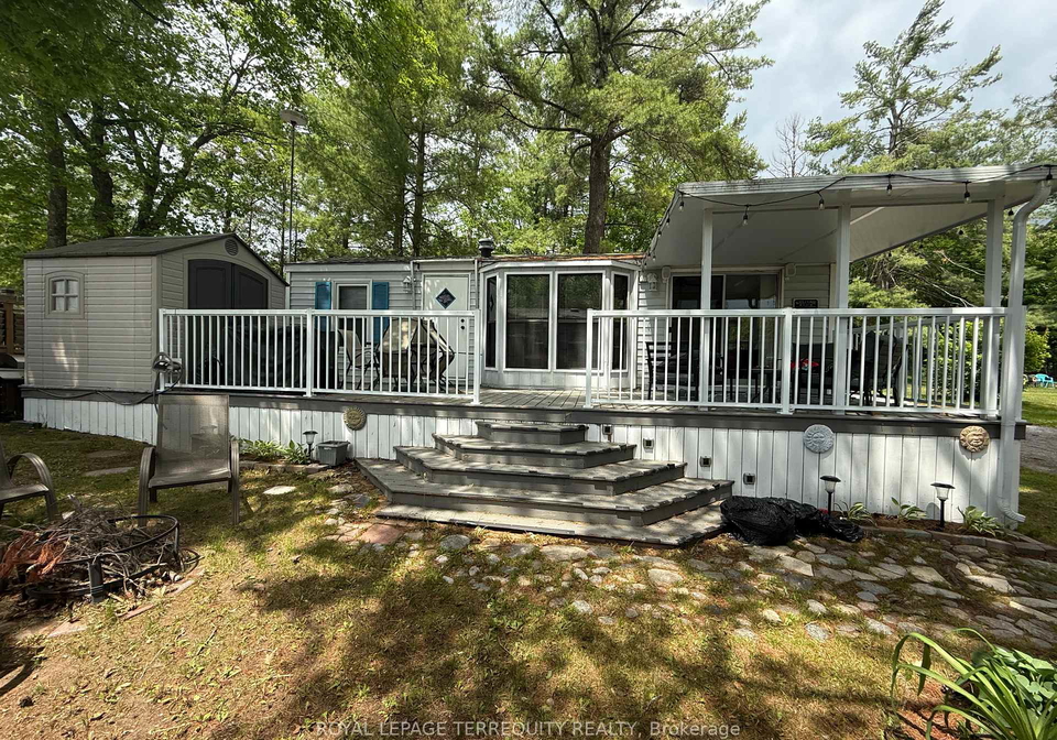 262-birch-selwyn-ontario-x13424648
