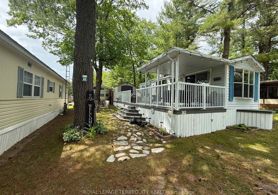 262-birch-selwyn-ontario-x13424648