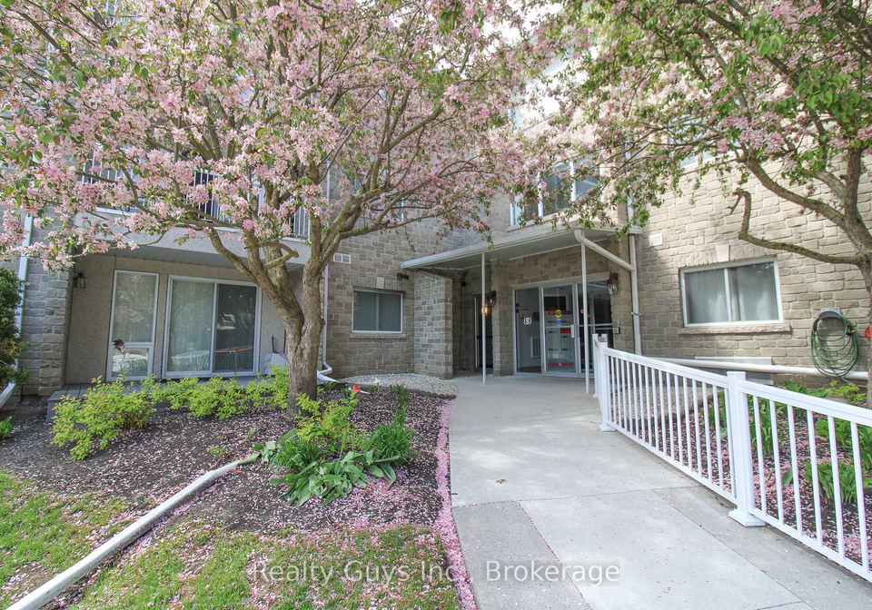 1099-clonsilla-avenue-peterborough-ontario-x13424948