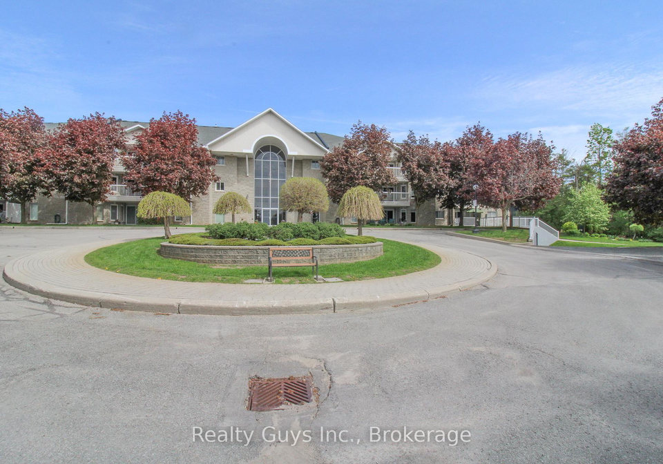 1099-clonsilla-avenue-peterborough-ontario-x13424948