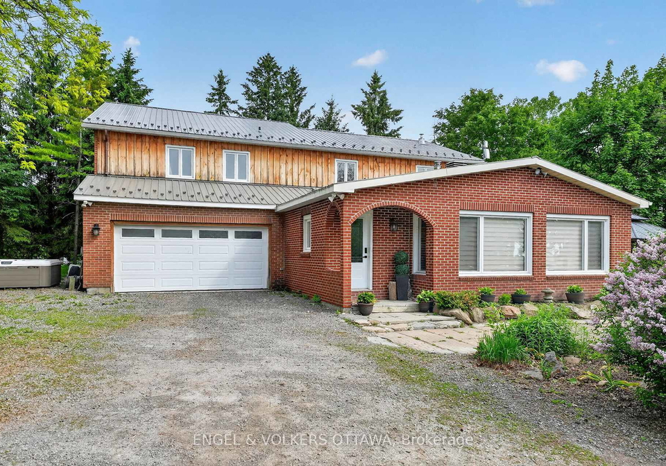 14120-county-road-13-north-stormont-ontario-x13425146