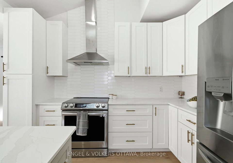 14120-county-road-13-north-stormont-ontario-x13425146