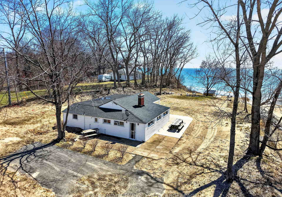 239-pleasant-beach-road-port-colborne-ontario-x13425226