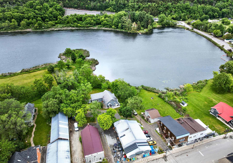 18-bedford-street-westport-ontario-x13425238
