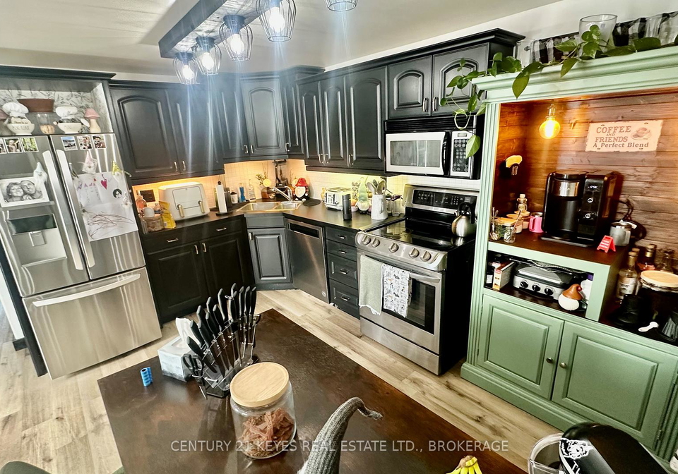 275-victoria-avenue-gananoque-ontario-x13425264