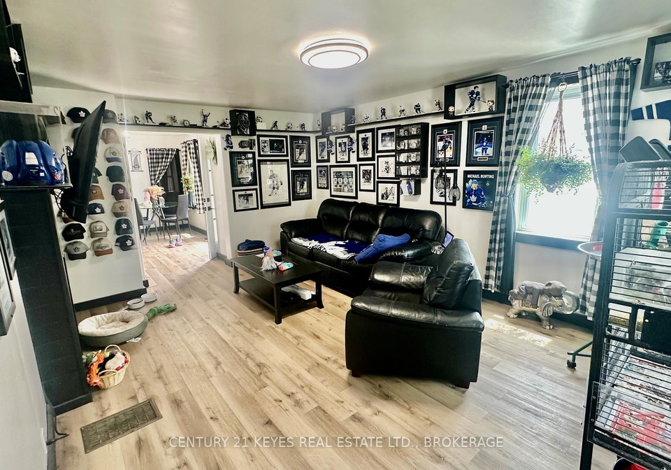 275-victoria-avenue-gananoque-ontario-x13425264