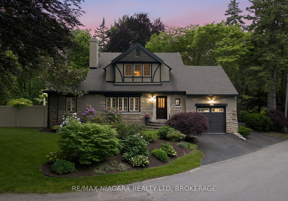 8-giles-crescent-pelham-ontario-x13425274