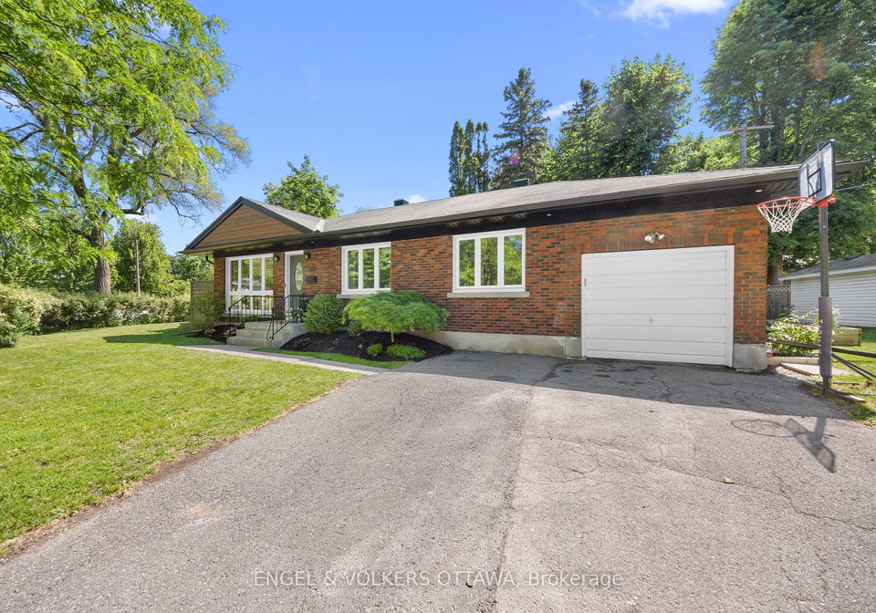 2161-blossom-drive-ottawa-ontario-x13425284