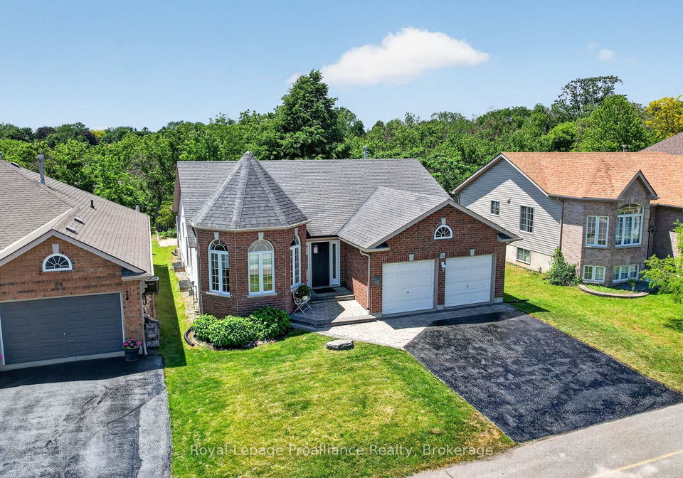 30-heartwood-drive-belleville-ontario-x13425406