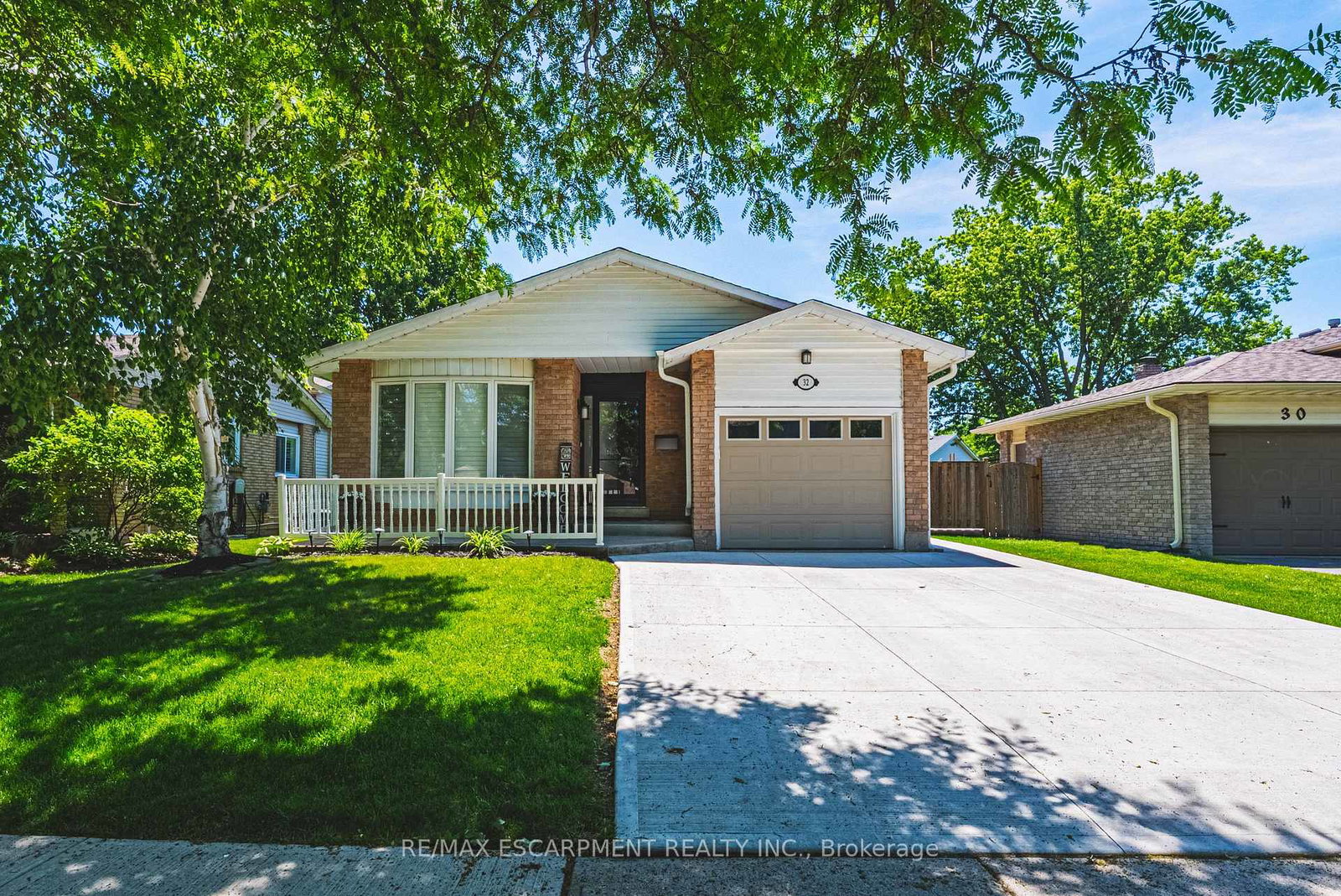 32-ainsworth-street-hamilton-ontario-x13425420