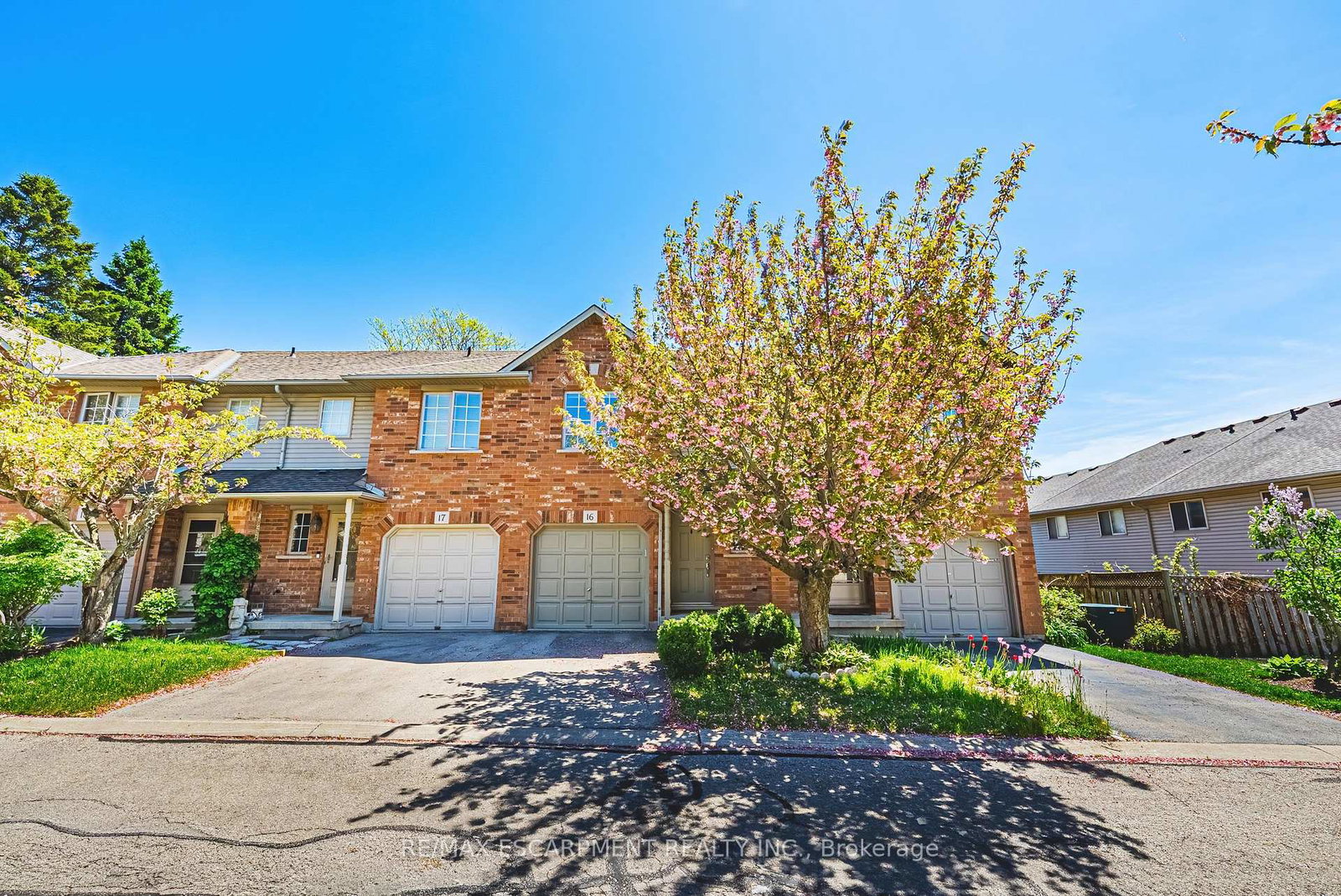 1000-upper-paradise-road-hamilton-ontario-x13425606