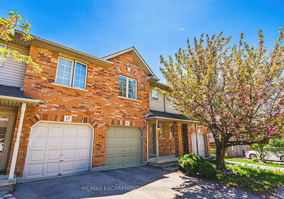 1000-upper-paradise-road-hamilton-ontario-x13425606