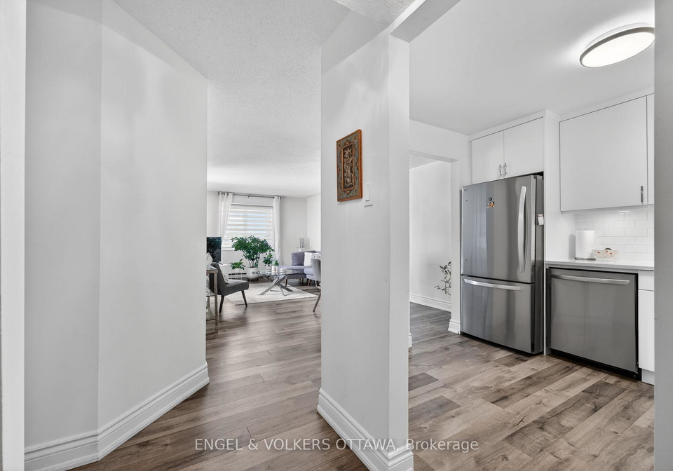 270-lorry-greenberg-drive-ottawa-ontario-x13425632