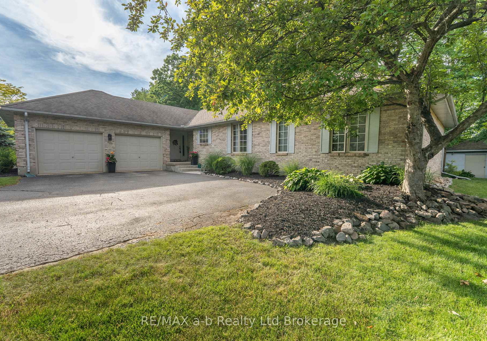 34-lorraine-avenue-tillsonburg-ontario-x13425656