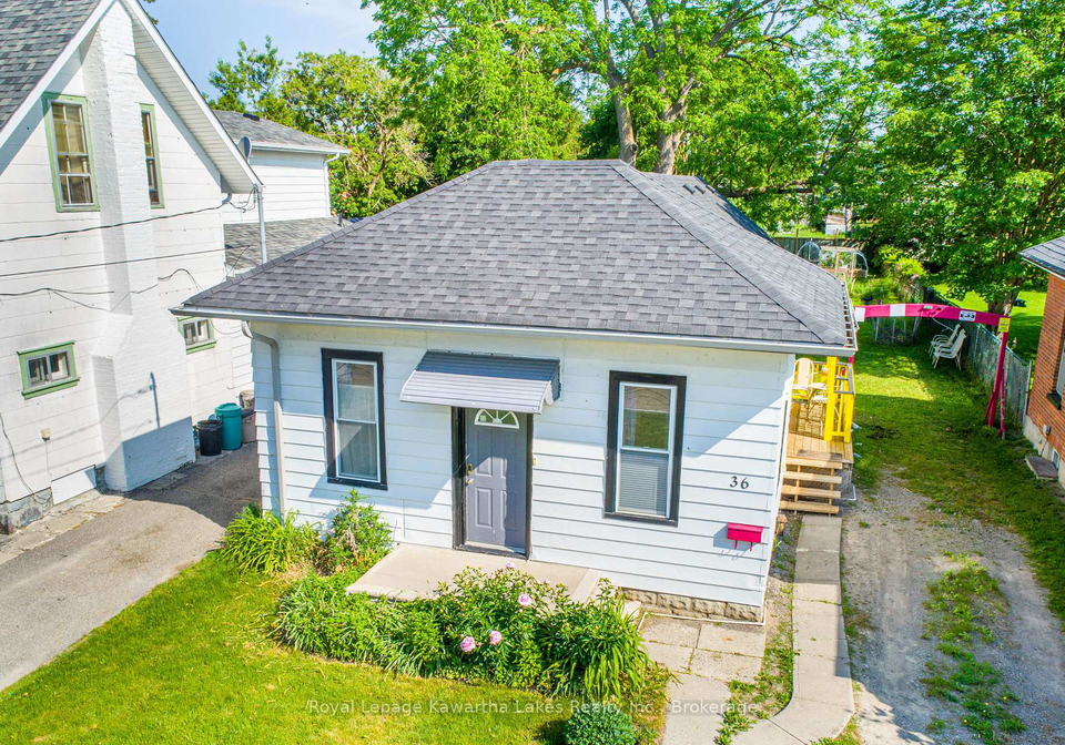 36-melbourne-street-w-kawartha-lakes-ontario-x13425676