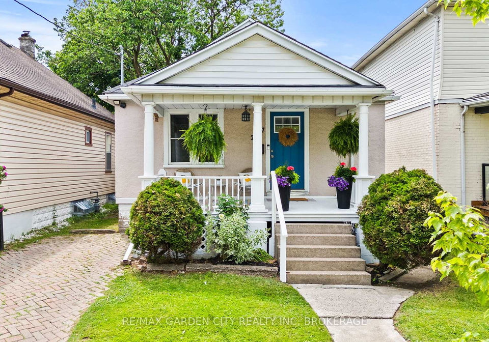 247-lake-street-st-catharines-ontario-x13425802