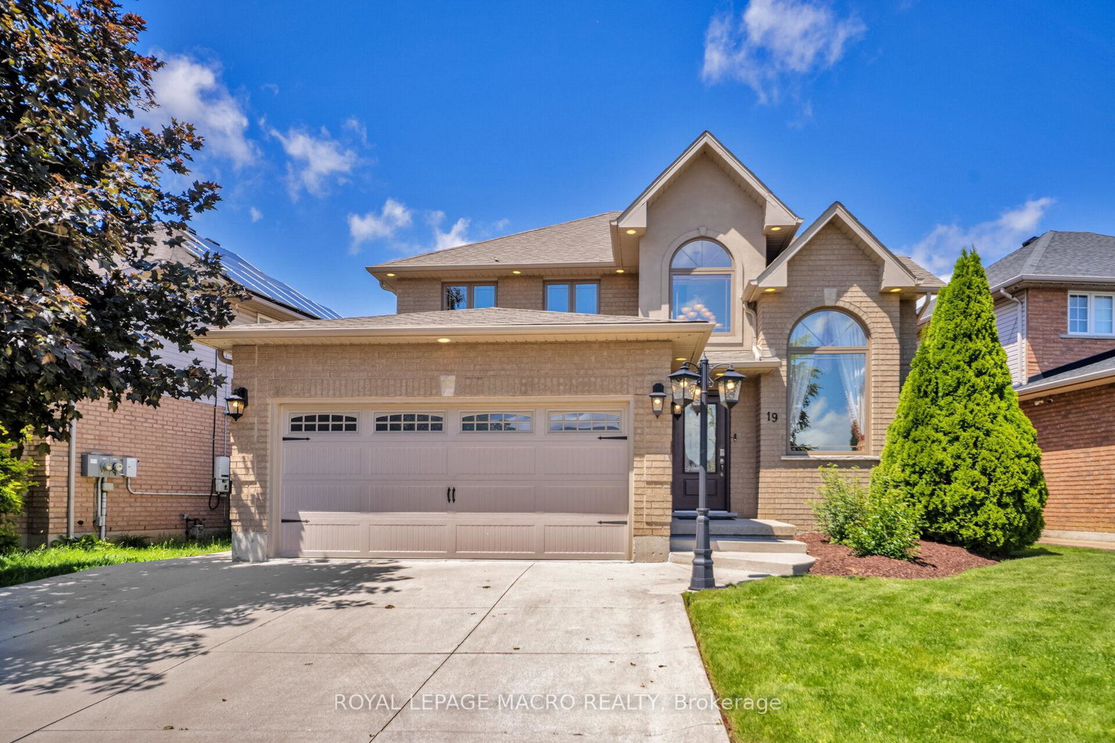 19-sonata-avenue-hamilton-ontario-x13425906