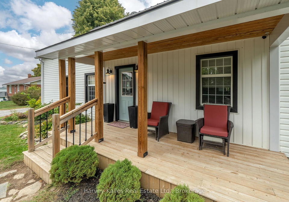 22-demille-street-prince-edward-county-ontario-x13426042