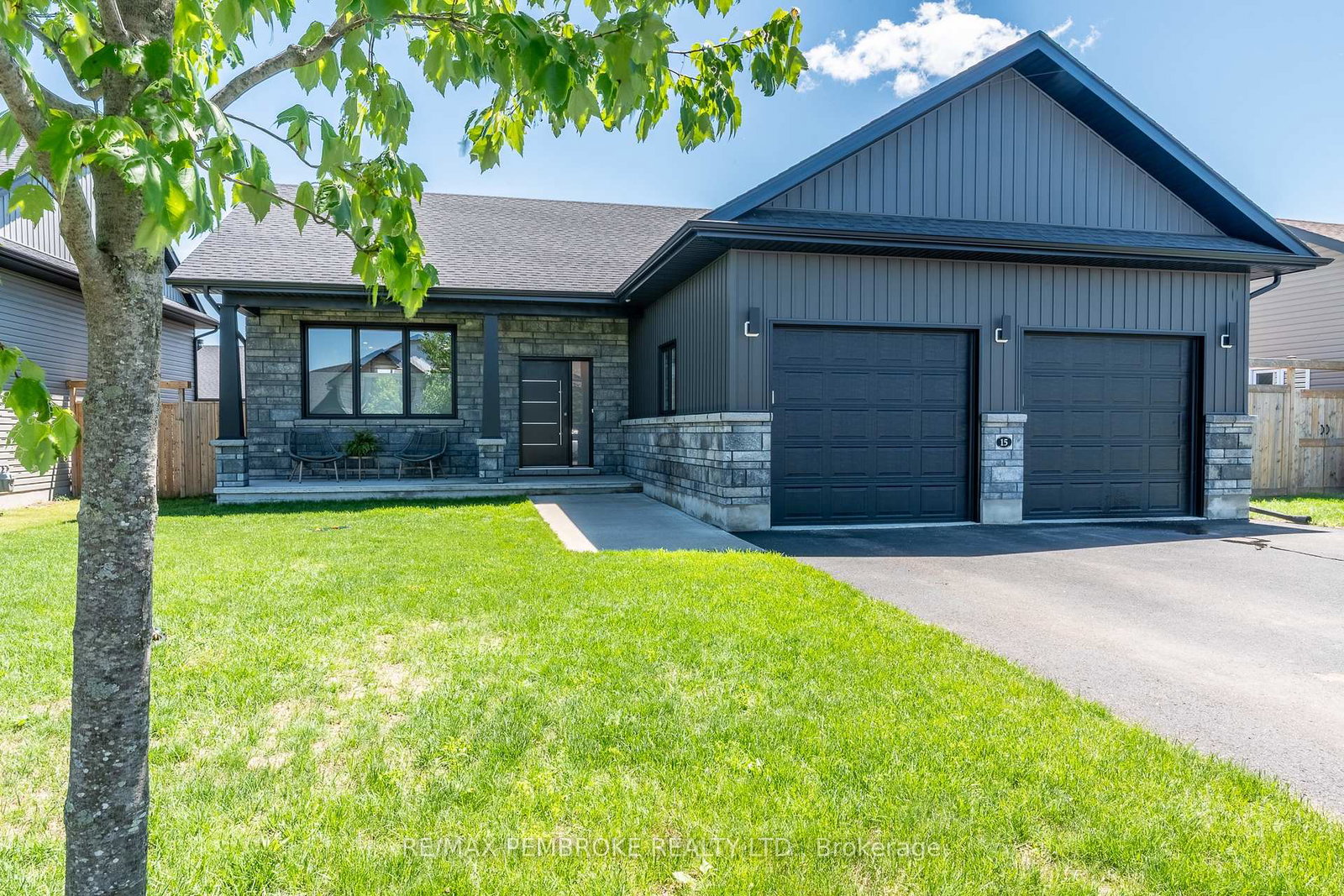 15-drew-street-petawawa-ontario-x13426152