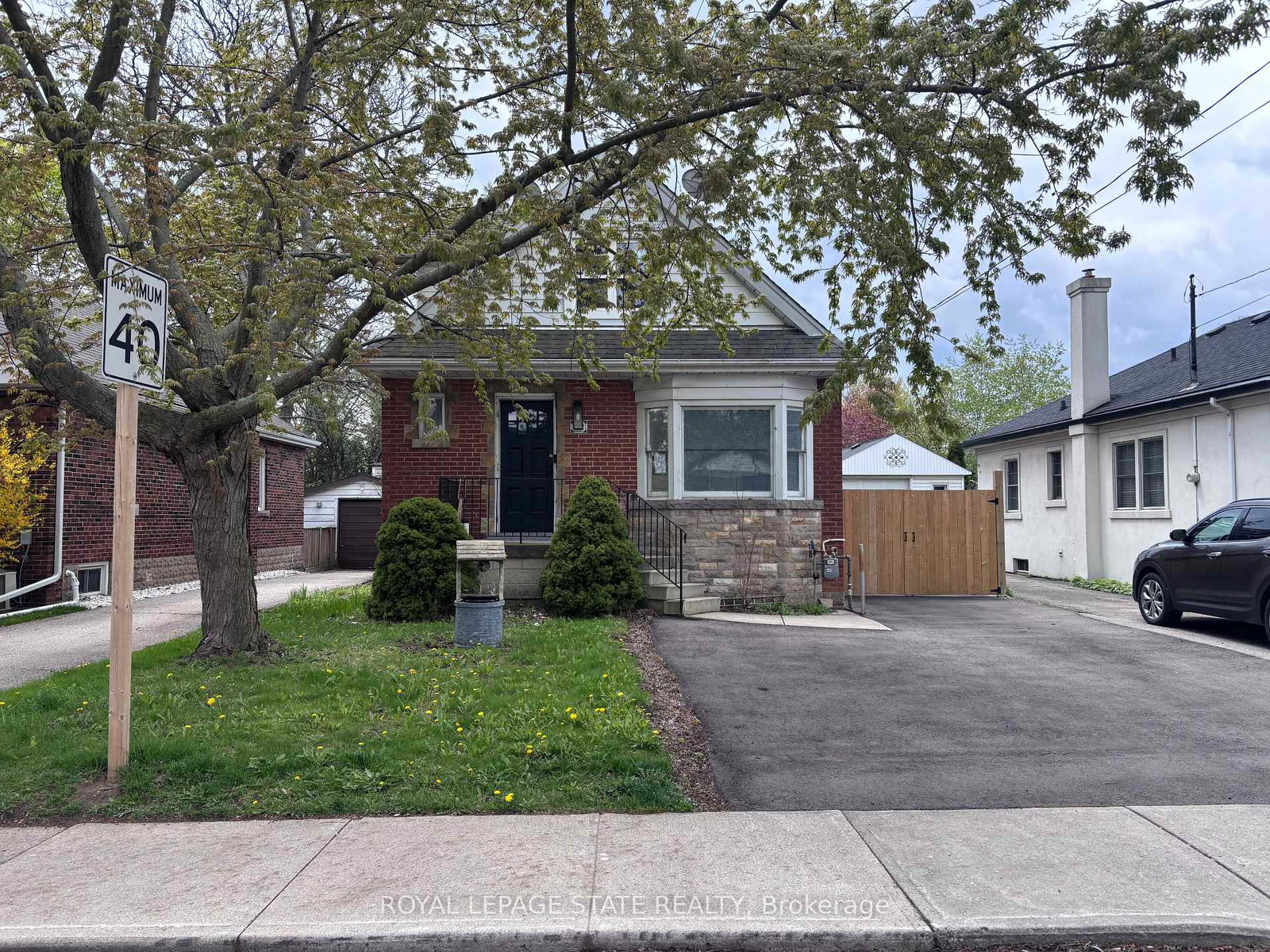 122-queensdale-avenue-e-hamilton-ontario-x13426168