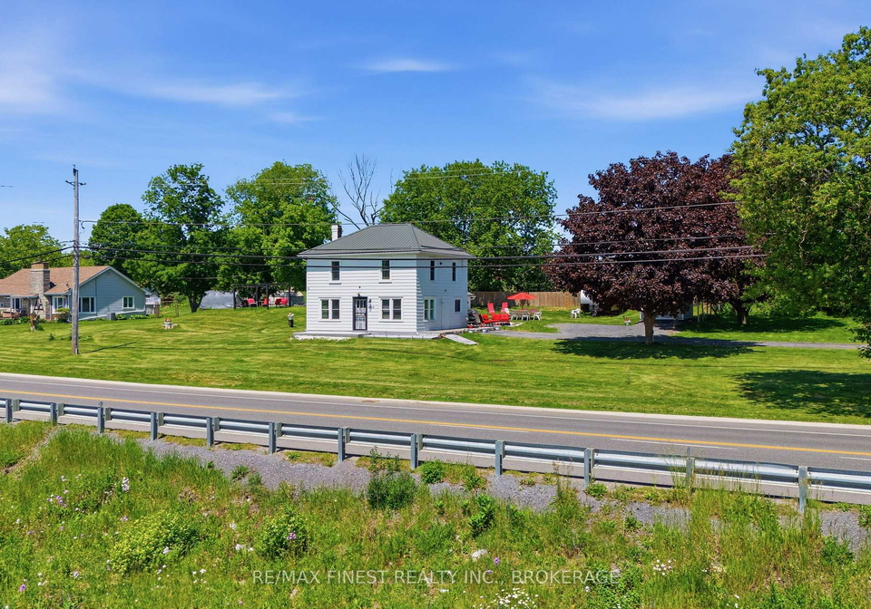 4669-bath-road-loyalist-ontario-x13426500