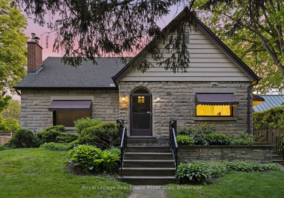 12-parkview-row-hamilton-ontario-x13427116