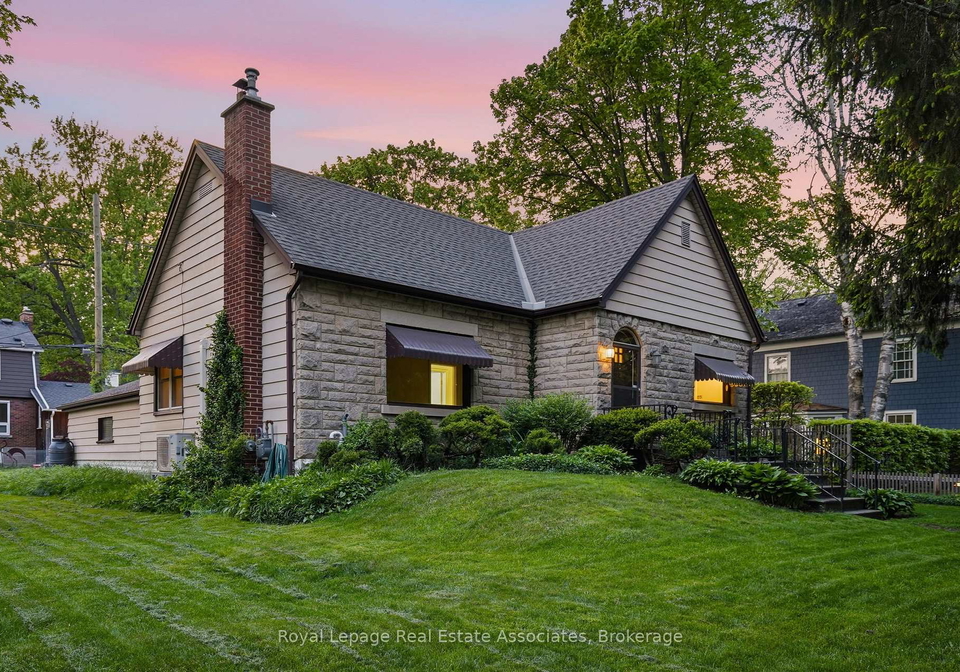 12-parkview-row-hamilton-ontario-x13427116
