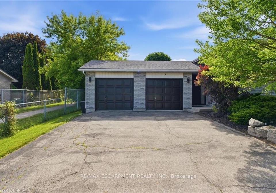 33-edward-avenue-brant-ontario-x13427148