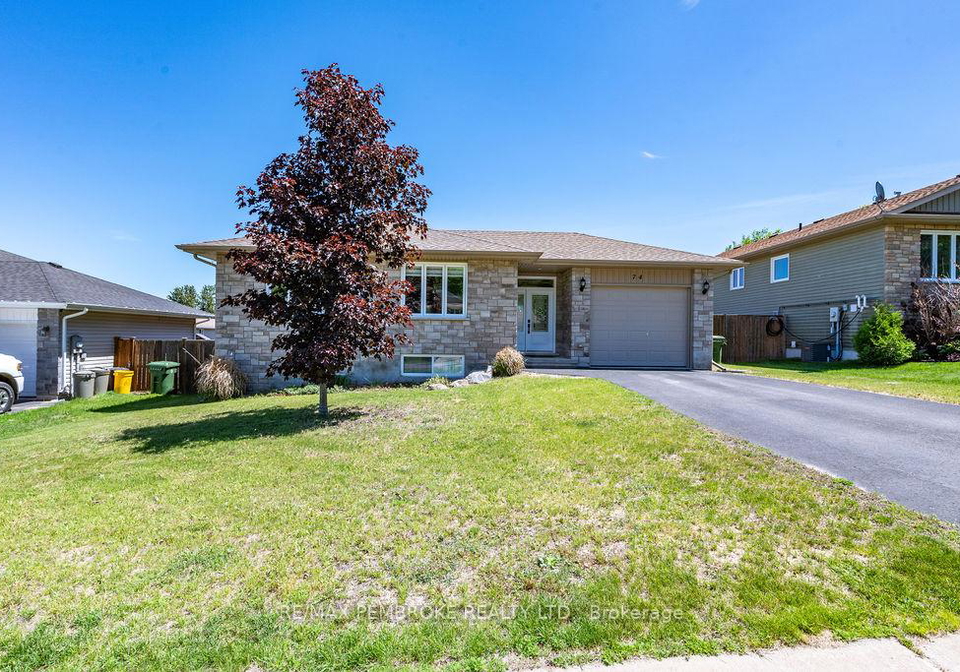 74-oak-avenue-petawawa-ontario-x13427230