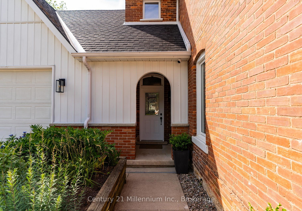 176-5th-a-street-e-owen-sound-ontario-x13427332