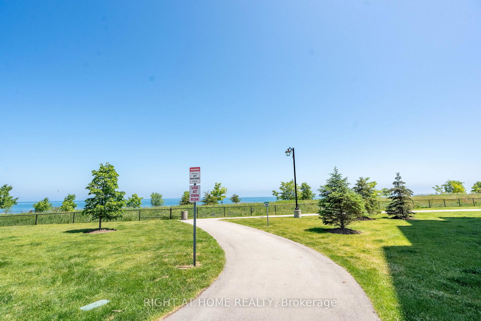 125-shoreview-place-hamilton-ontario-x13427338