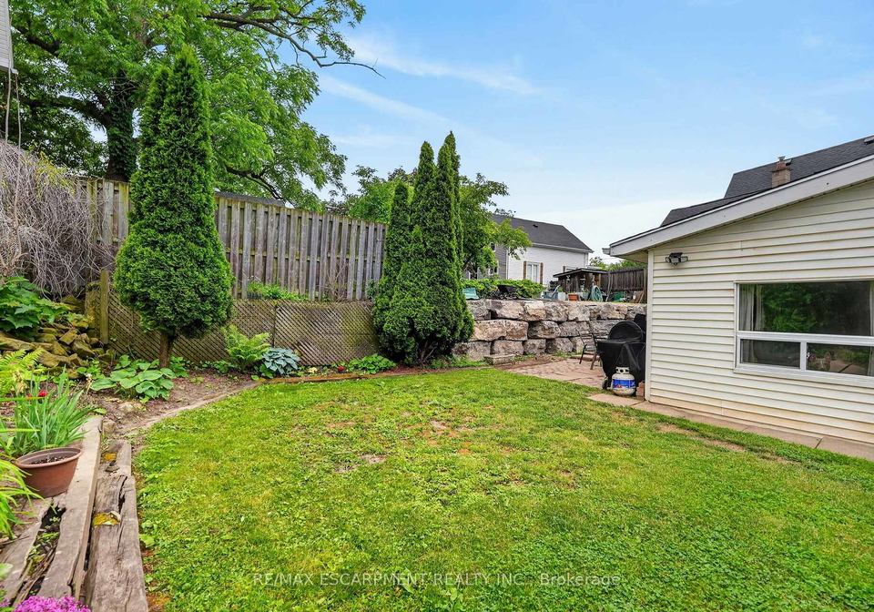 4956-beam-street-lincoln-ontario-x13428068