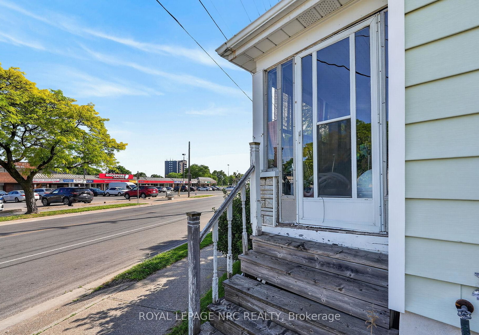 146-carlton-street-st-catharines-ontario-x13428104