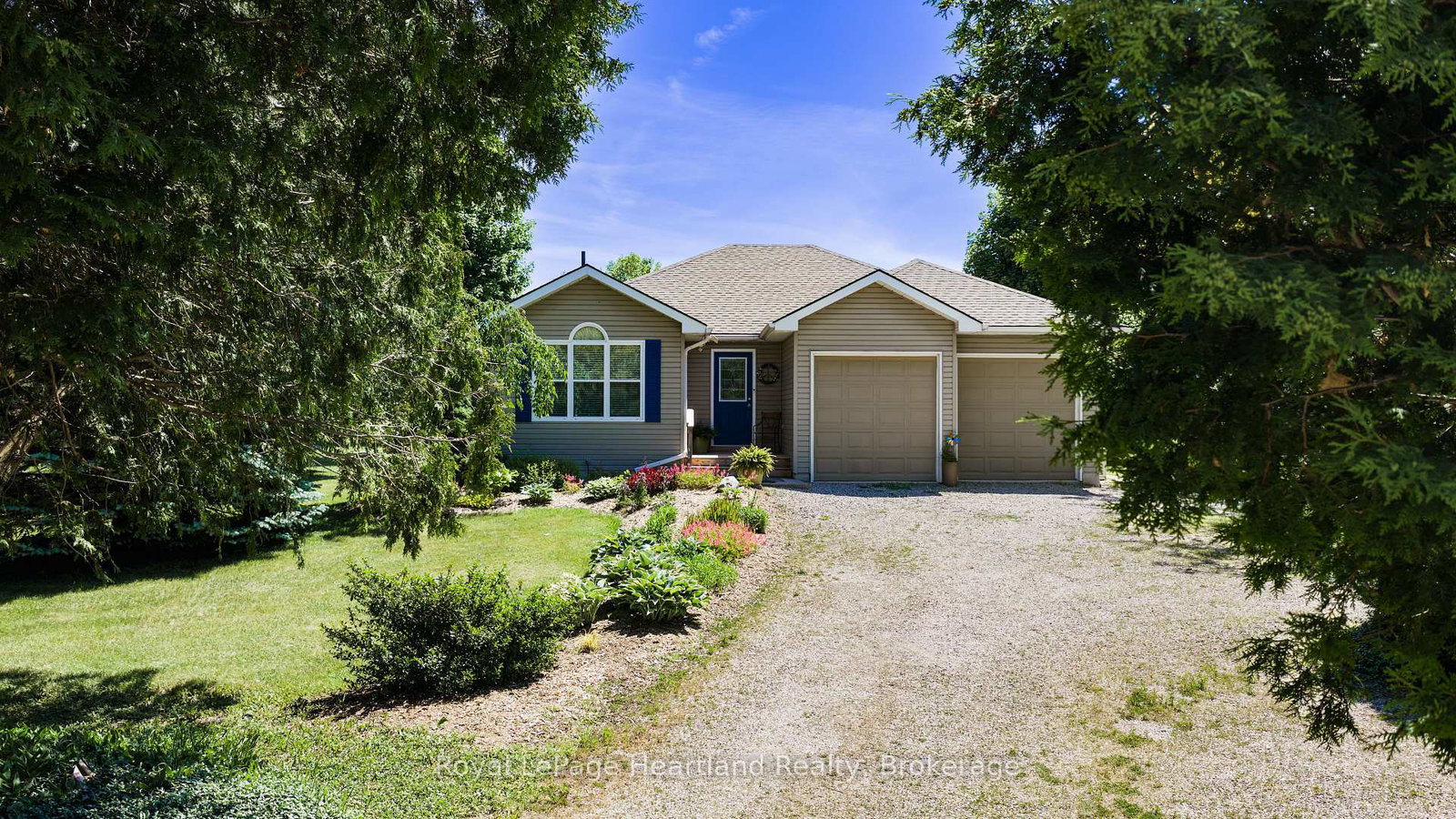 35095-old-river-road-n-bluewater-ontario-x13428106